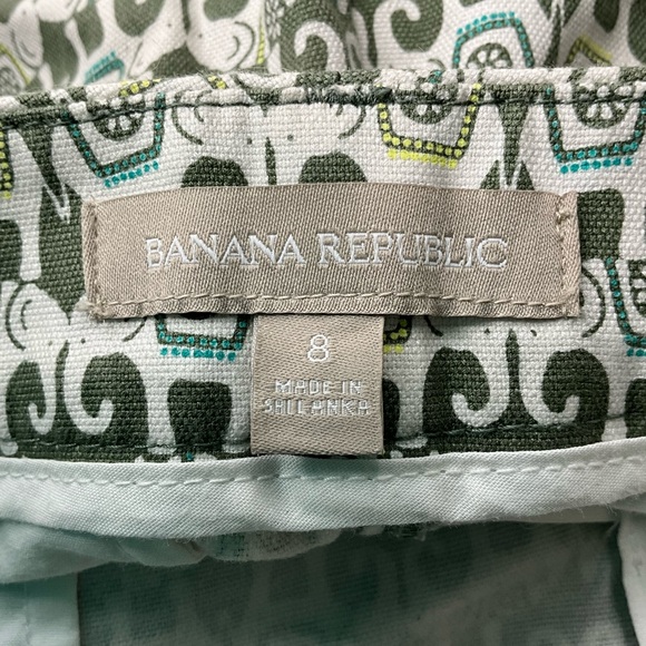 Banana Republic Green and White Patterned Cotton-Blend Shorts - Picture 5 of 5